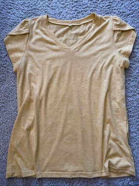 Women’s V-Neck Puff Sleeve Tee - Mustard